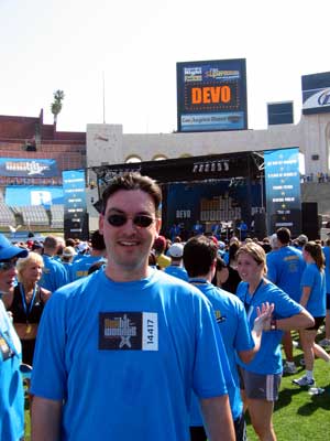 Me in the Foreground, Devo in the background